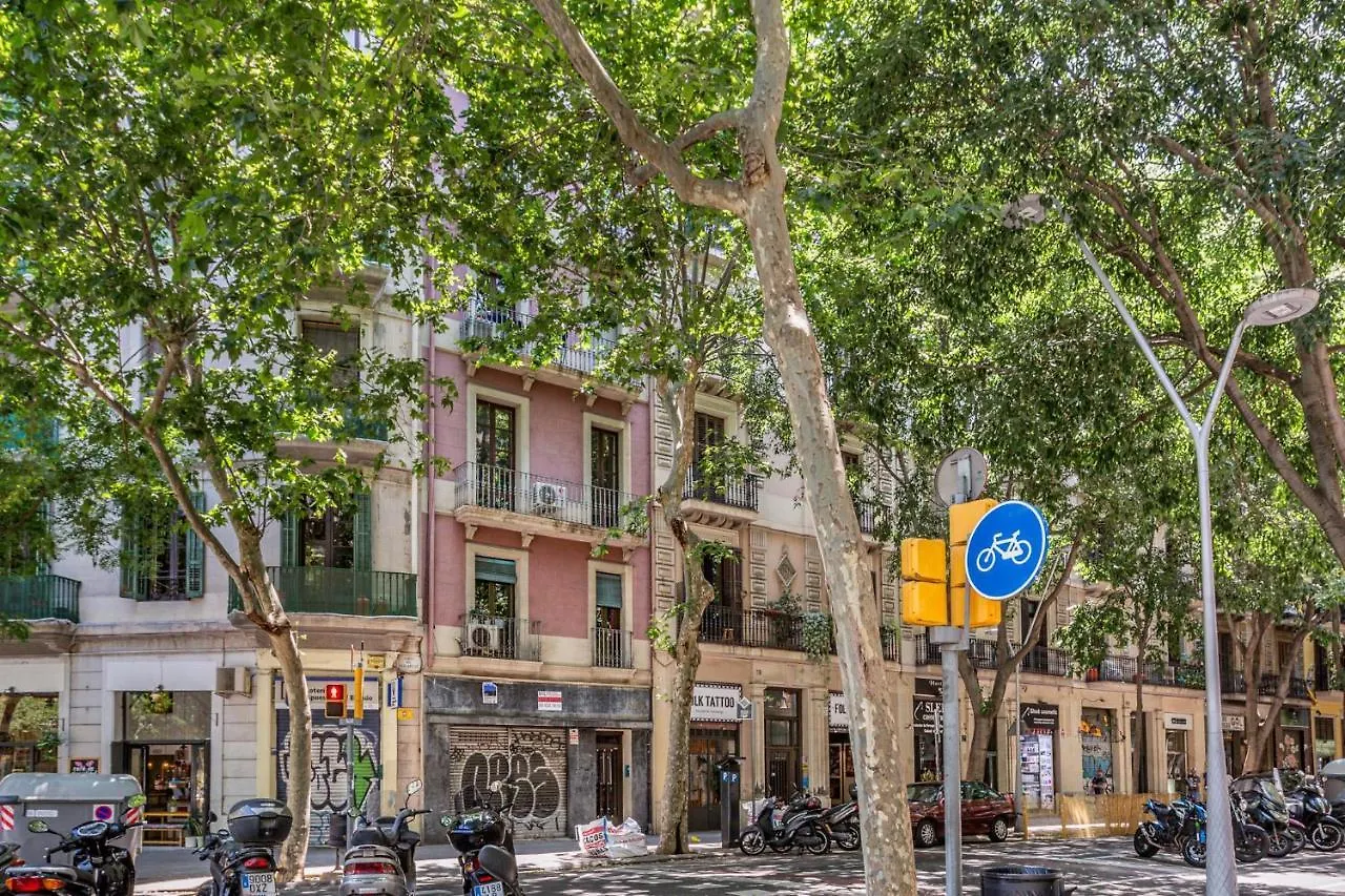 Fridays Flats Retro Chic In Poble Sec Apartment Barcelona