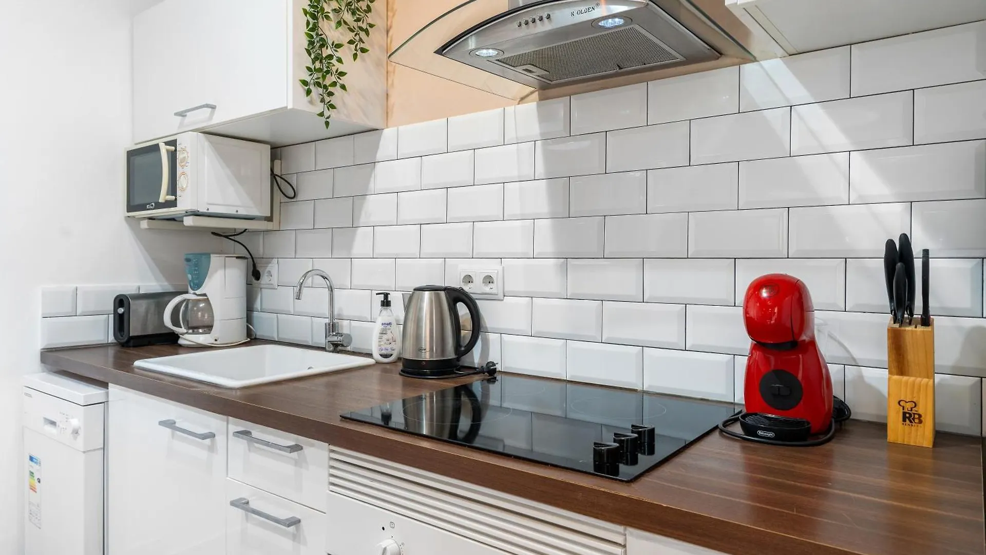 Fridays Flats Retro Chic In Poble Sec Apartment Barcelona