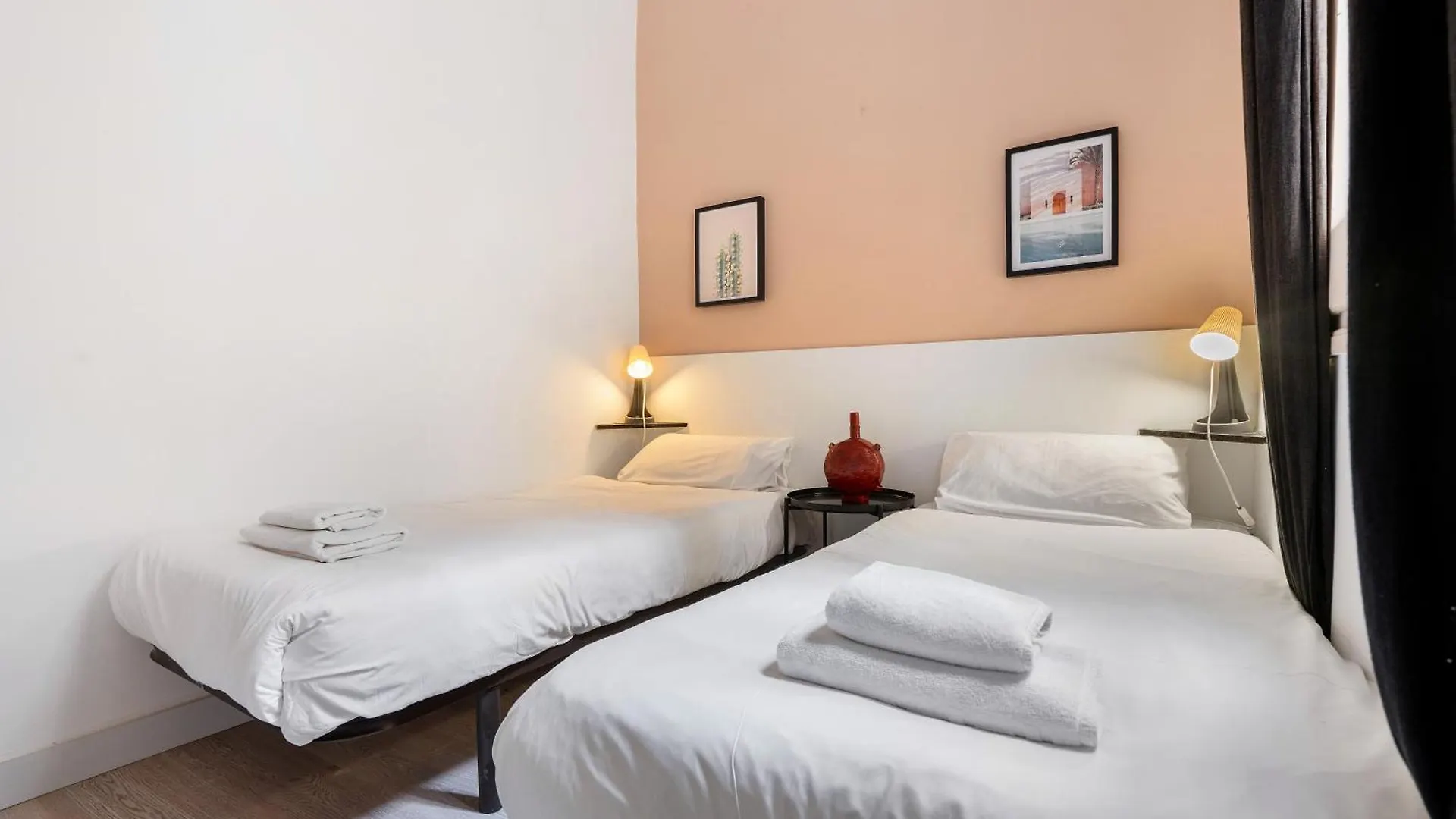 Fridays Flats Retro Chic In Poble Sec Apartment Barcelona