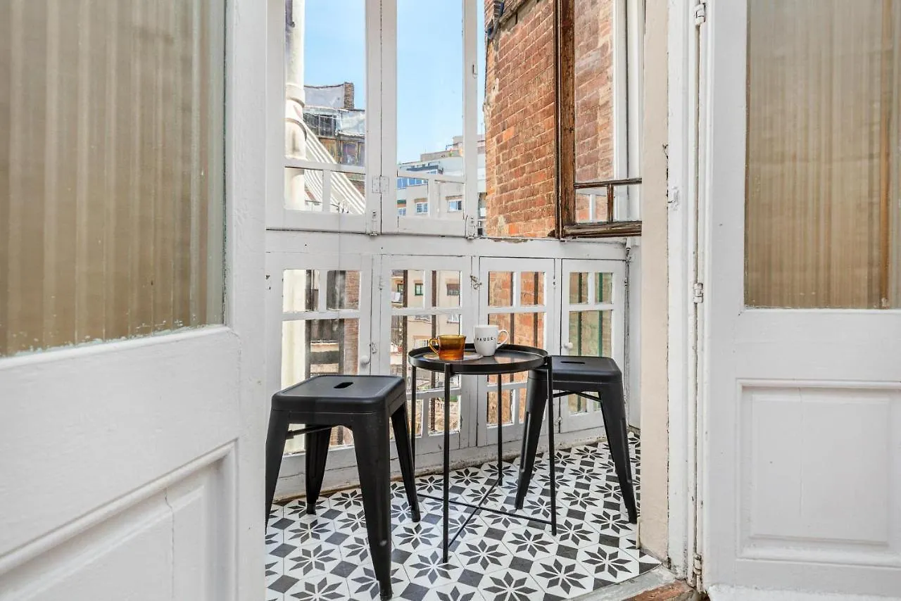 Fridays Flats Retro Chic In Poble Sec Apartment Barcelona