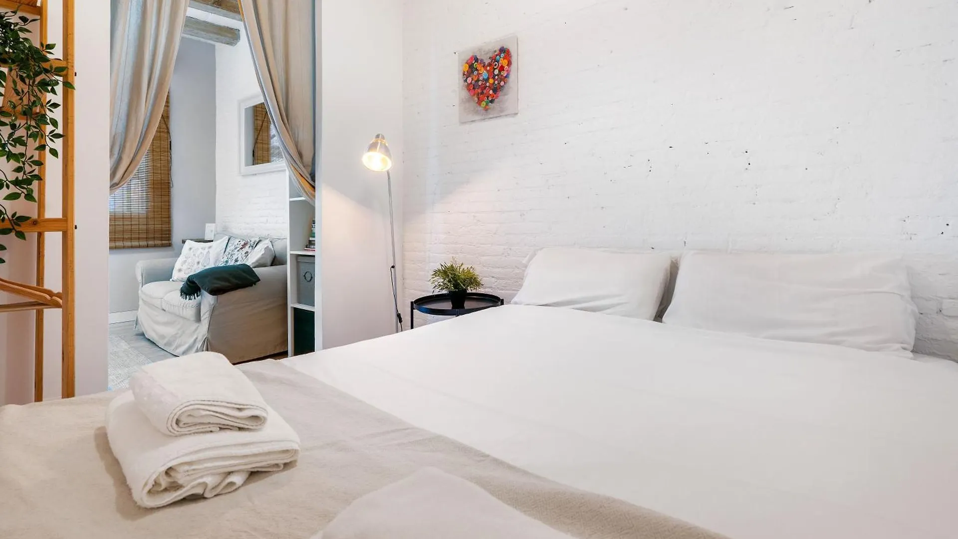 Fridays Flats Retro Chic In Poble Sec Apartment Barcelona